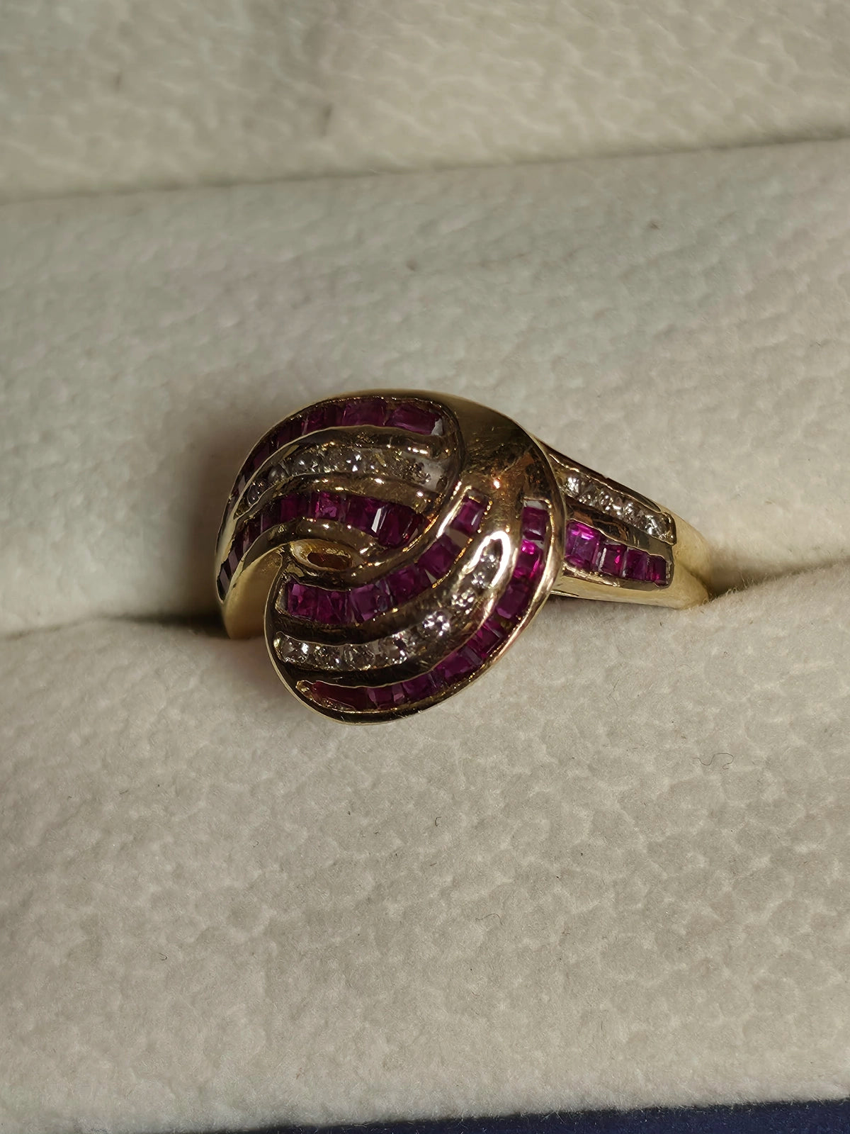 K18 ruby / diamond ring