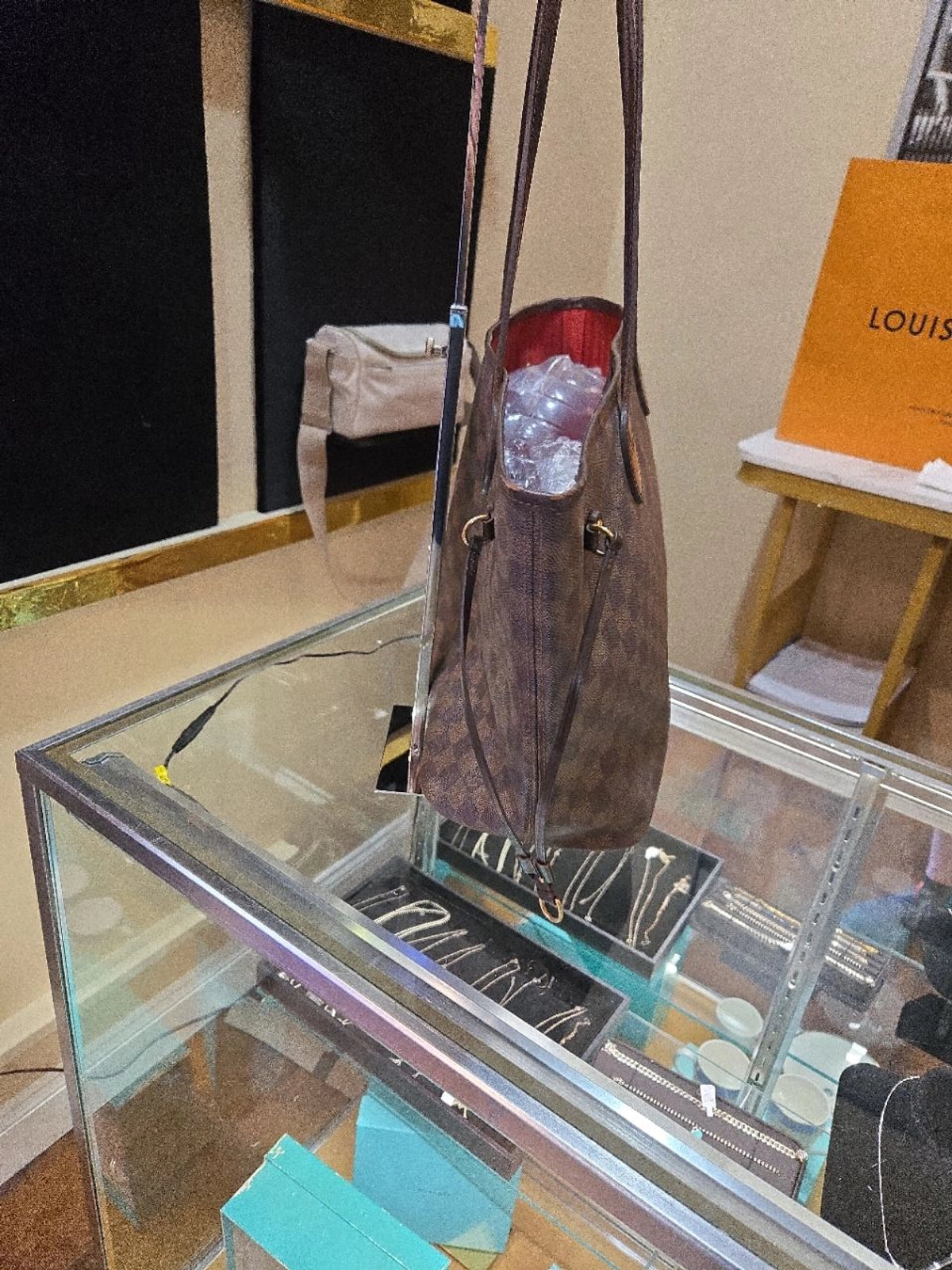 LOUIS VUITTON Neverful MM Brown Damier