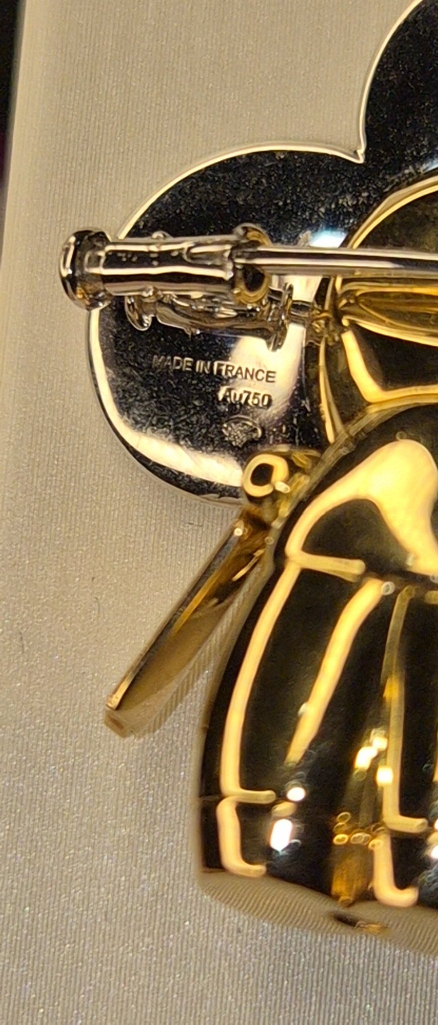 Louis Vuitton Vivienne Pendant Brooch