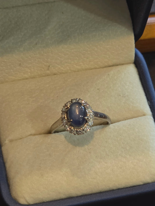 Ring 14k white gold star sapphire/ diamond with Box