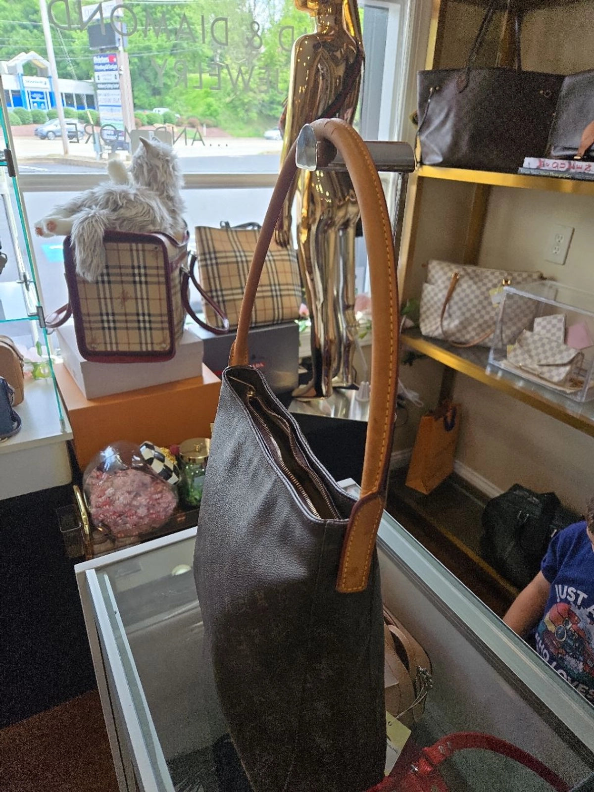 LOUIS VUITTON Looping GM Monogram classic