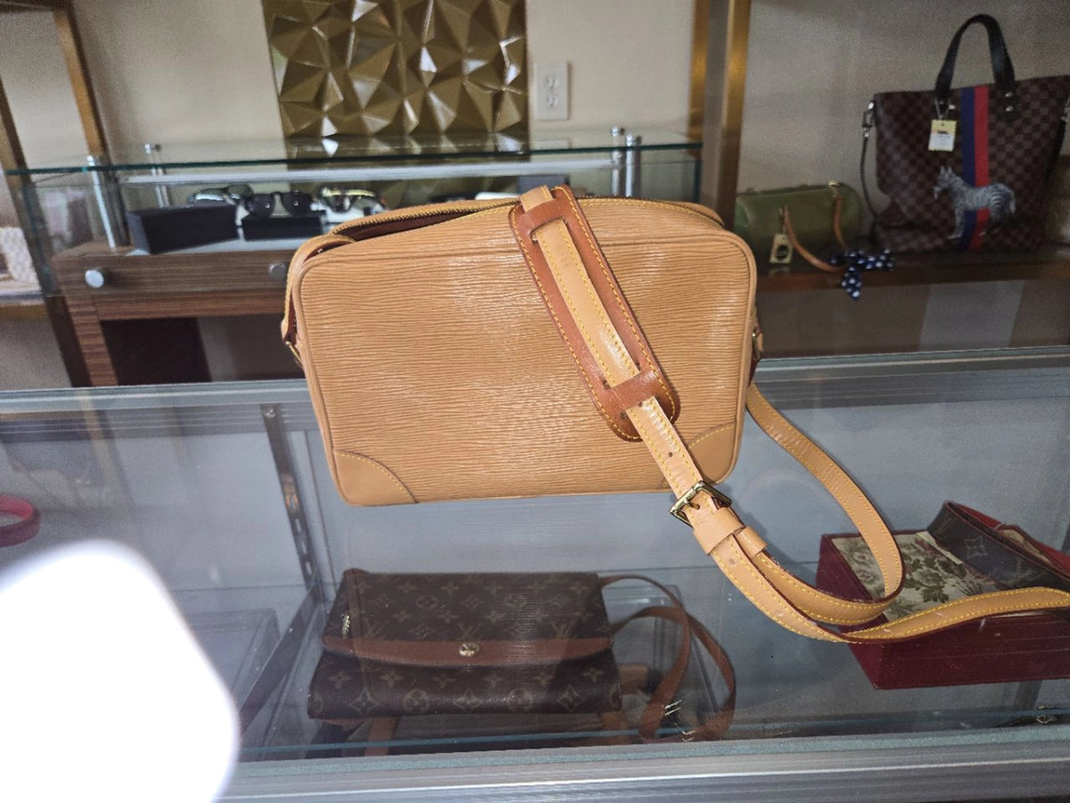 Louis Vuitton Trocadero Epi Crossbody NA