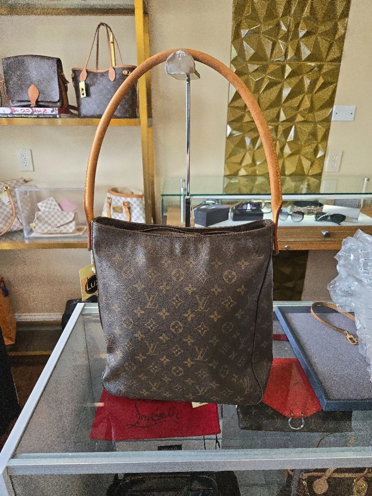 LOUIS VUITTON Looping GM Monogram classic