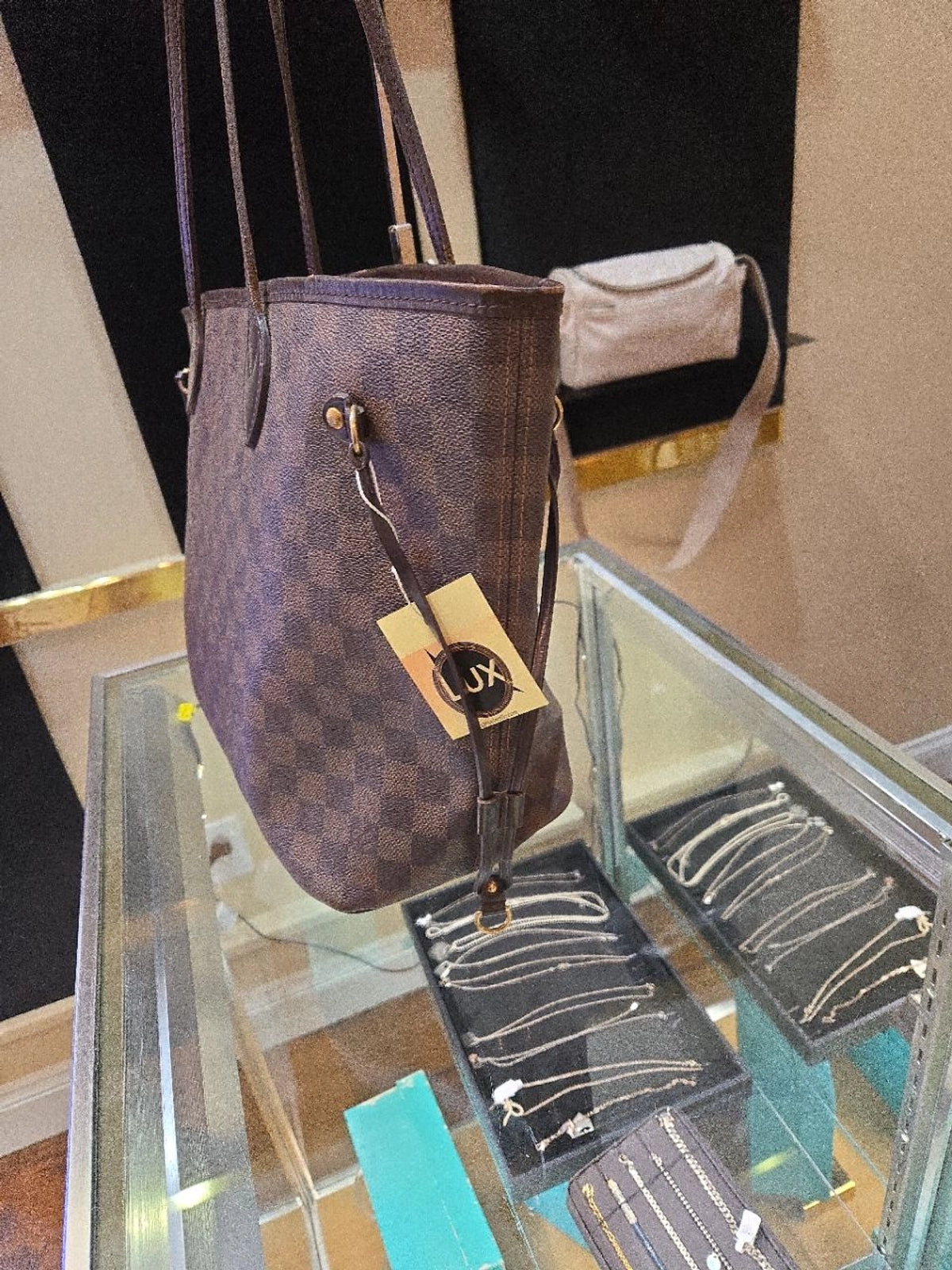 LOUIS VUITTON Neverful MM Brown Damier