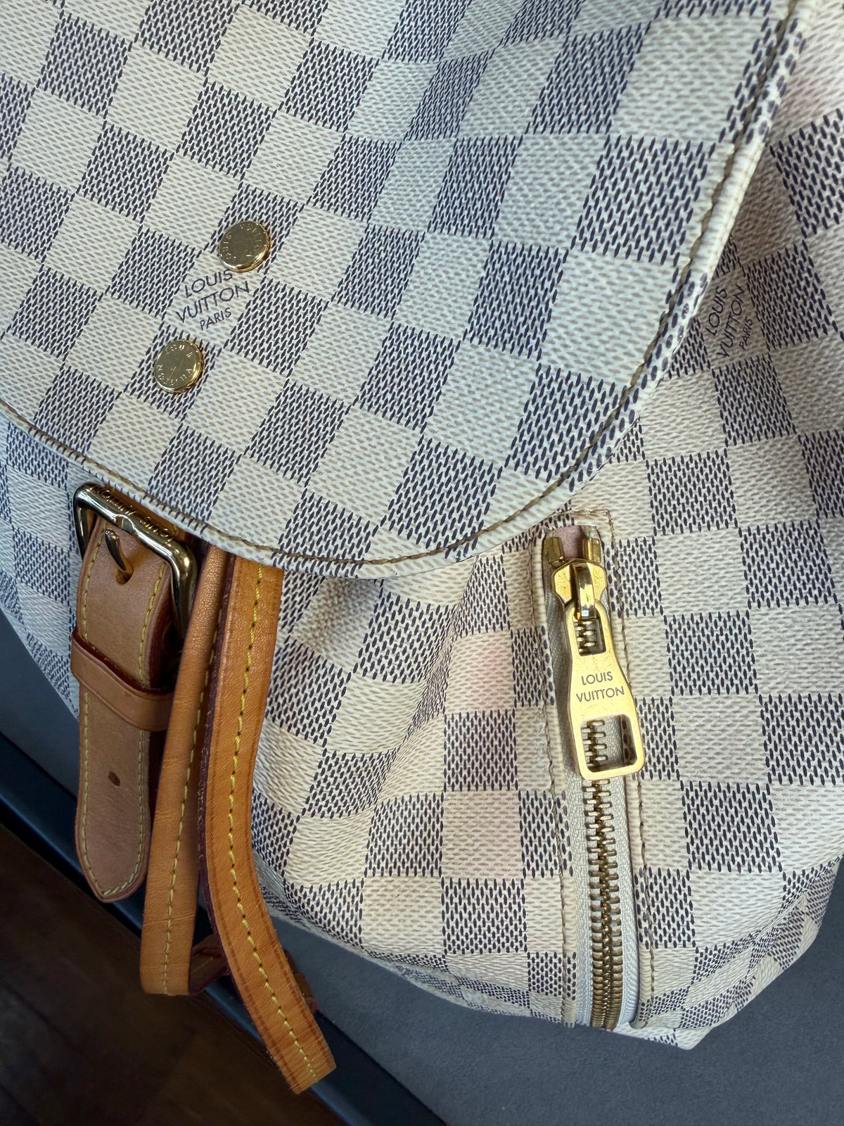 Louis Vuitton Sperone
