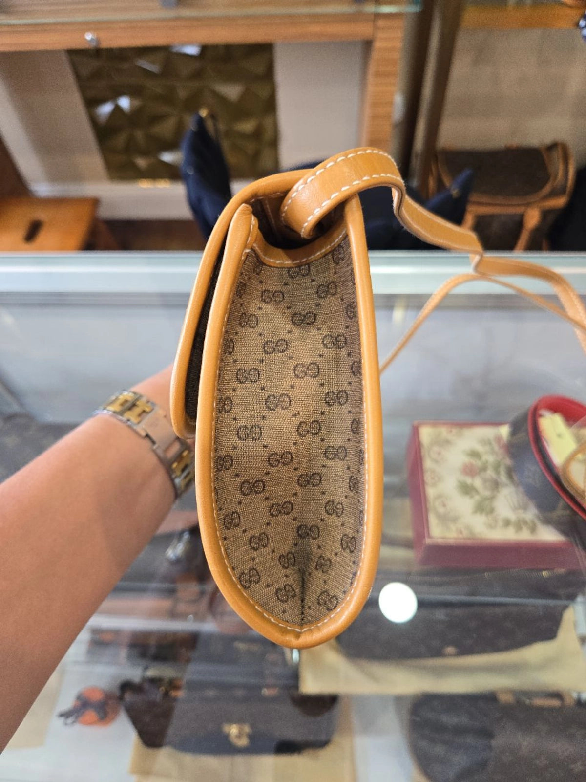 Gucci Supreme GG Shoulder Bag NA