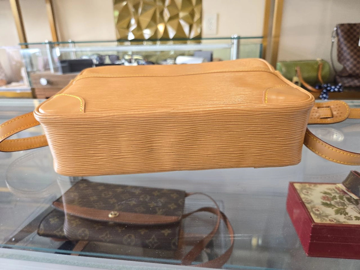 Louis Vuitton Trocadero Epi Crossbody NA