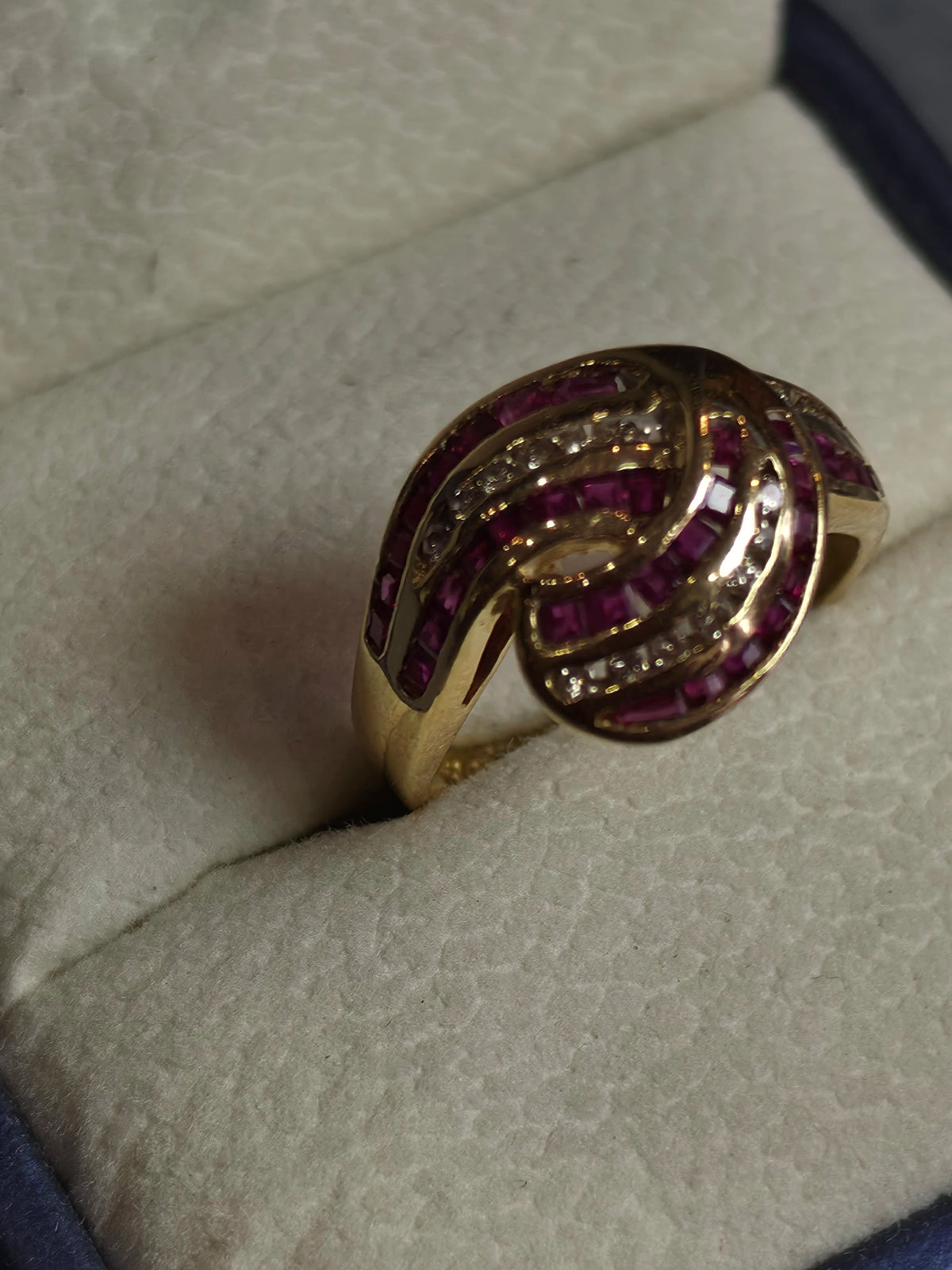 K18 ruby / diamond ring