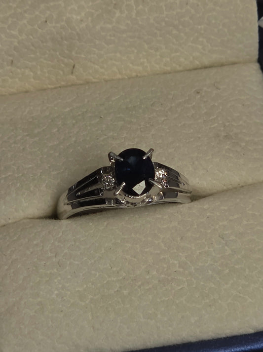 Platinum 900 sapphire diamond ring
