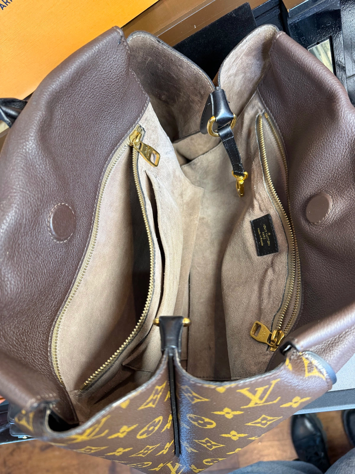 Louis Vuitton W Tote