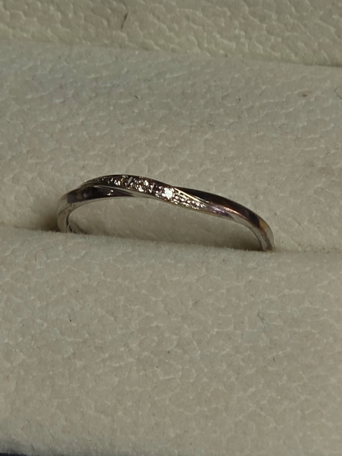 10k white gold diamond ring