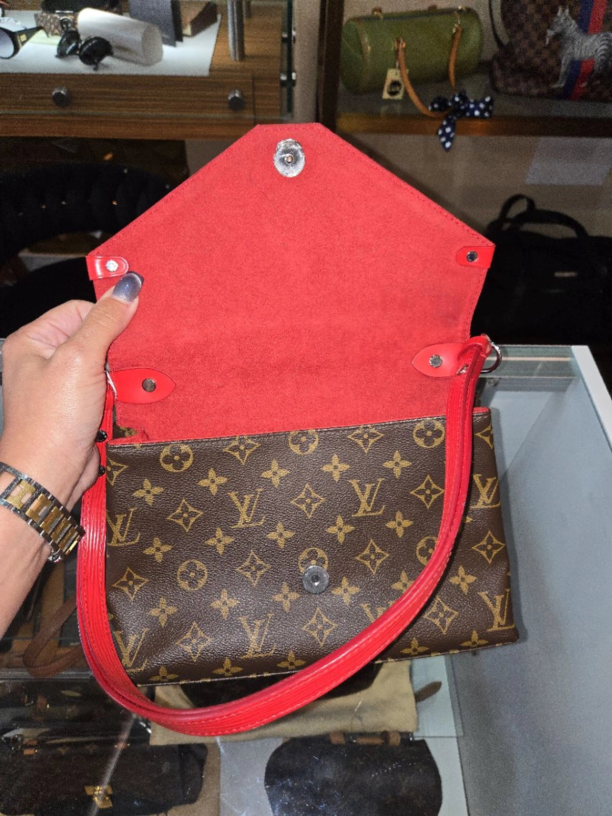 Louis Vuitton Saint Michael NA