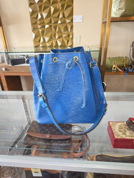 Louis Vuitton epi blue Petite Noe NA