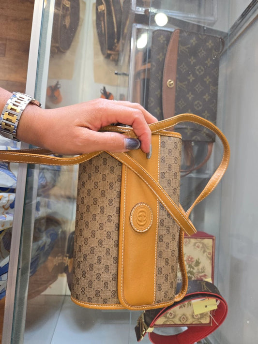 Gucci Supreme GG Shoulder Bag NA