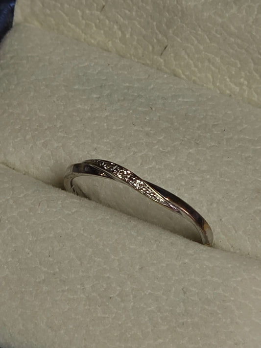 10k white gold diamond ring