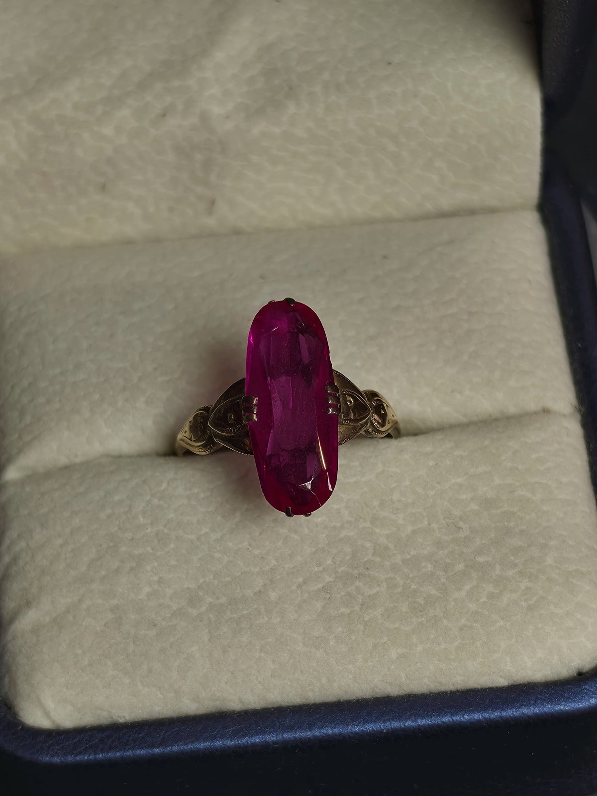 Antique 18kt gold ring