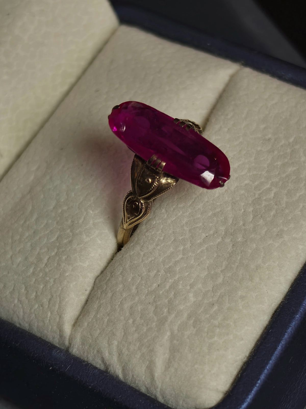 Antique 18kt gold ring