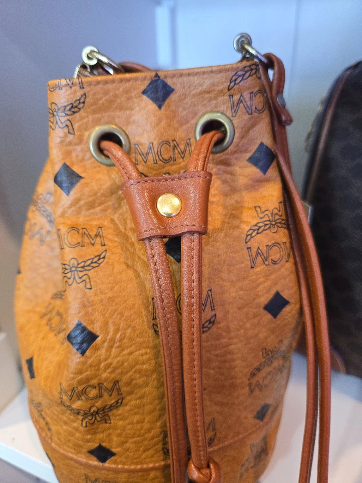 MCM crossbody Na