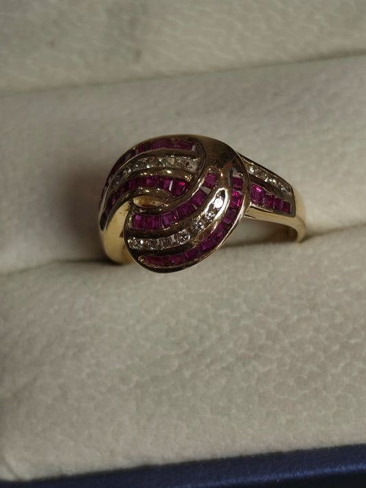 K18 ruby / diamond ring