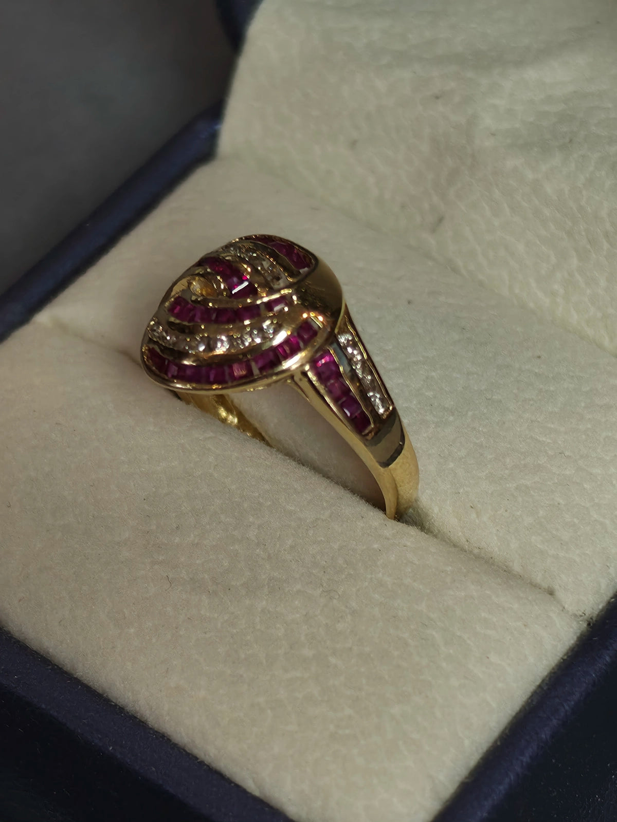 K18 ruby / diamond ring